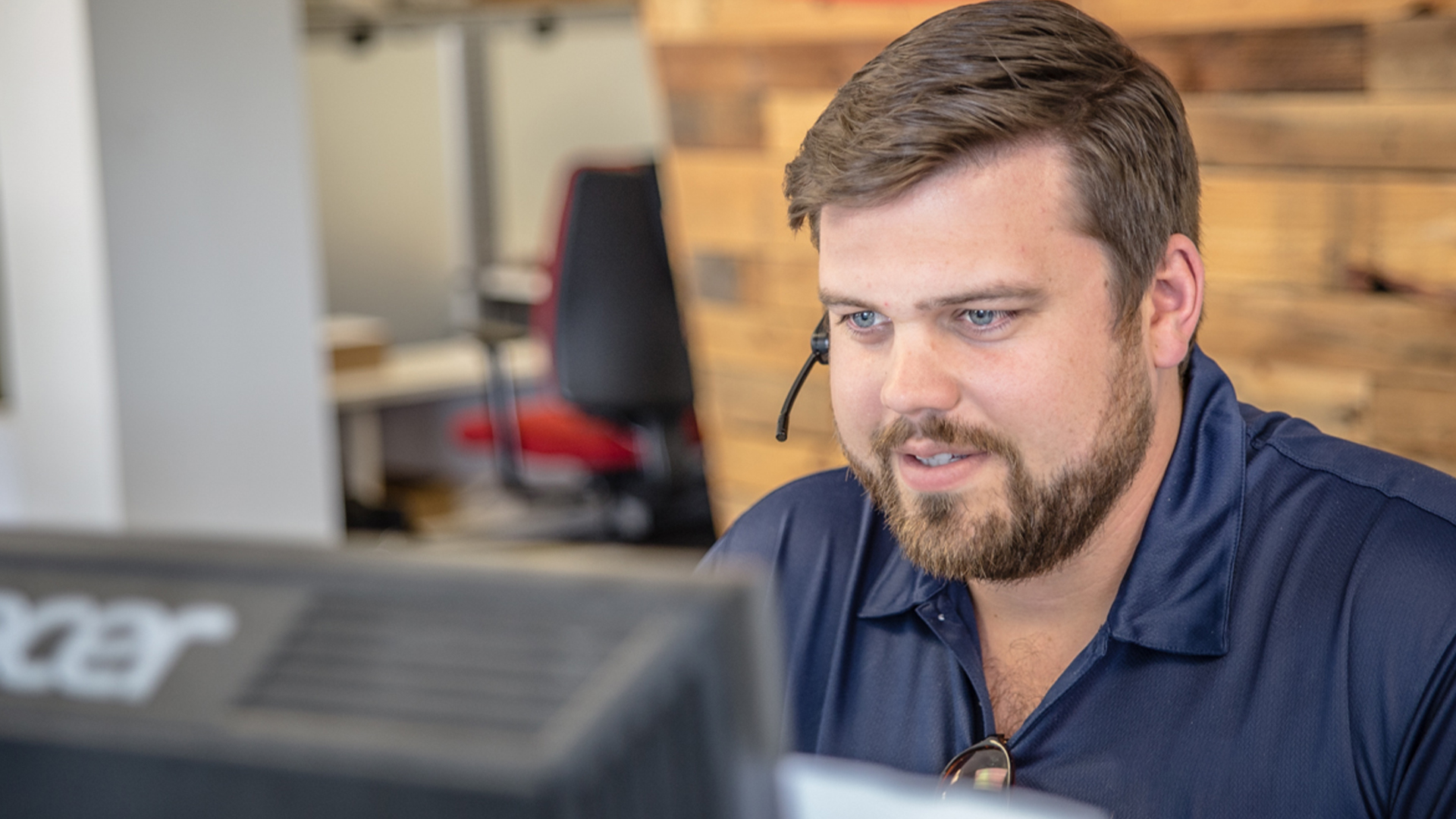 A shipping logistics pro logging into MySpot TMS